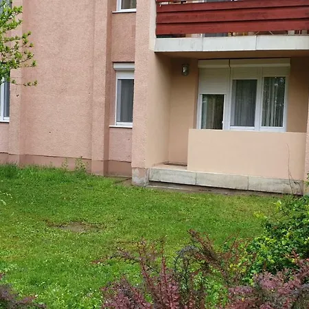 Metropolitan Apartman Apartment