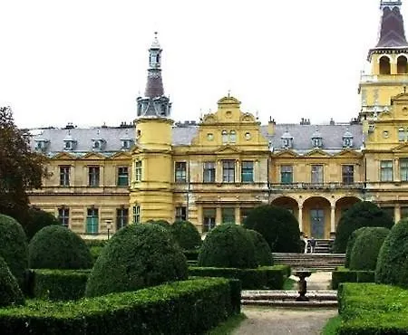 Metropolitan Apartman Apartment